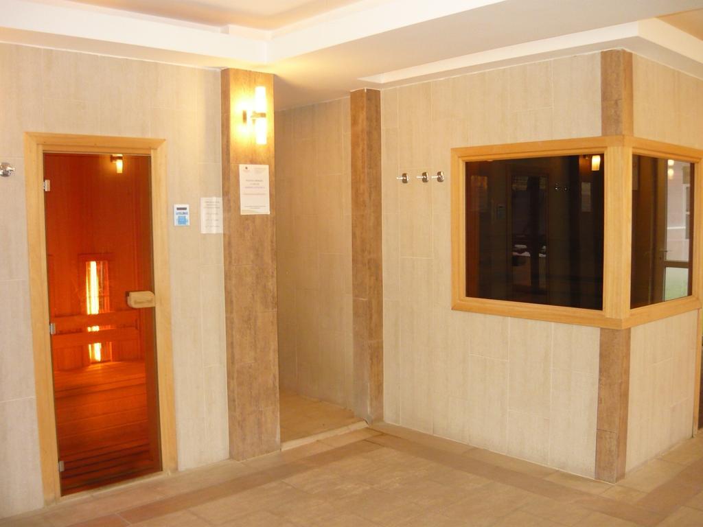 Panorama Wellness Apartment Hotel Hajdúszoboszló Екстериор снимка